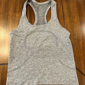 Lululemon Run Swiftly